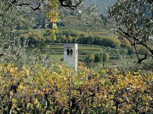 Il Campanile della Chiesa di San Peretto visto da Via Rovereti