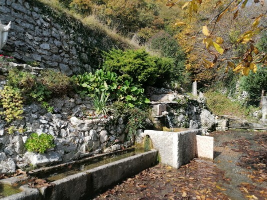 Fontana e Lavatoio a Cavalo